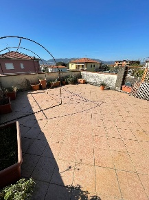 Foto Appartamento a Castelnuovo Magra Colombiera Molicciara di 120 m²