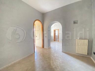 Foto Appartamento a Giugliano in Campania Monaci di 133 m² con 4 locali