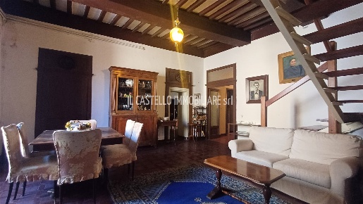 Foto Appartamento in Corso Garibaldi 10, Sarteano di 183 m² con 8 locali