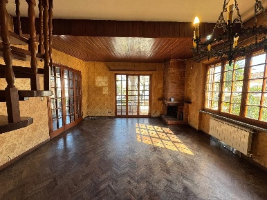 Foto Casa indipendente a Calcinaia Centro di 200 m² con 6 locali in vendita