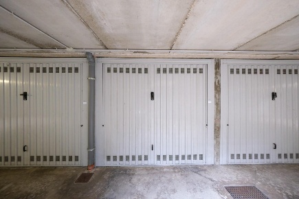 Foto Box a Peschiera Borromeo Bettola Zelo Foramagno di 16 m² con 1 locali