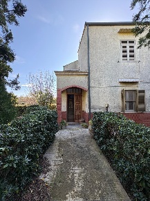 Foto Casale a Campiglia Marittima di 175 m² con 8 locali in vendita