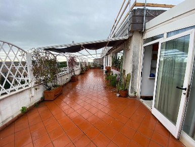 Foto Attico a Seravezza Ripa Pozzi Querceta Ponterosso di 160 m² in vendita