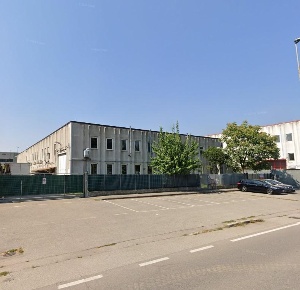 Foto Capannone industriale a Senago di 636 m² con 4 locali in vendita