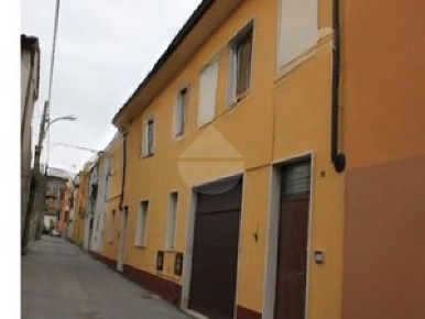 Foto Appartamento in Marocco Sera, Pontevico Centro di 283 m² con 10 locali