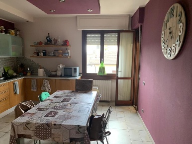 Foto Appartamento a Castelfranco di Sotto Centro di 130 m² con 5 locali