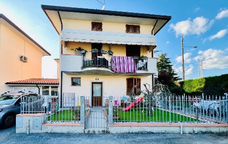 Foto Appartamento a Lucca San Pietro a Vico - San Cassiano di 63 m²