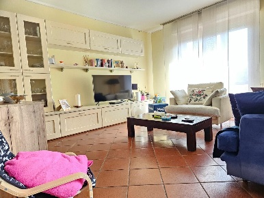 Foto Villa bifamiliare a San Giuliano Terme Colignola, Campo di 180 m²