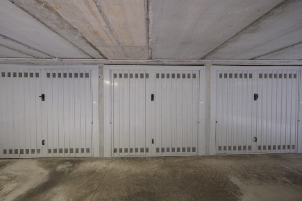 Foto Box a Peschiera Borromeo Bettola Zelo Foramagno di 18 m² con 1 locali