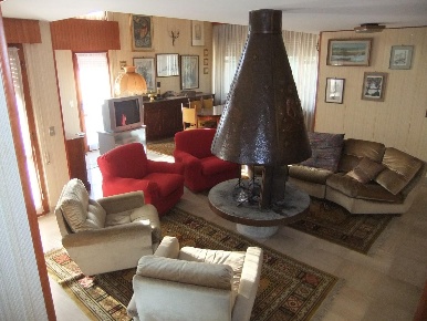 Foto Villa unifamiliare a Seravezza Ripa Pozzi Querceta Ponterosso