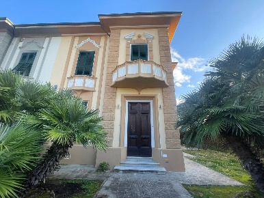 Foto Villa a schiera a Livorno Accademia - Terrazza Mascagni di 250 m²
