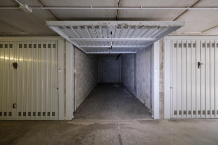 Foto Box a Peschiera Borromeo Bettola Zelo Foramagno di 18 m² con 1 locali