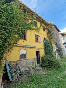 Foto Appartamento a Garbagna di 177 m² con 6 locali in vendita