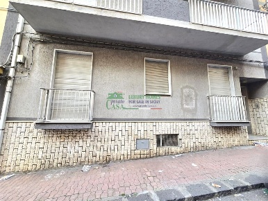 Foto Appartamento a Gela di 160 m² in vendita