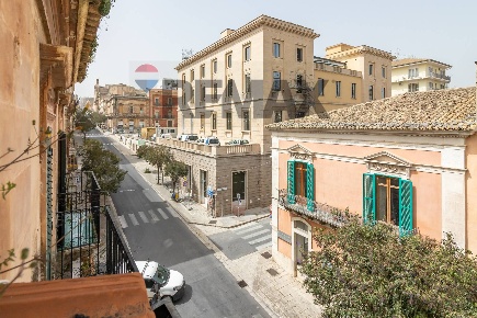 Foto Casa indipendente in corso italia 54, Ragusa Centro di 180 m²