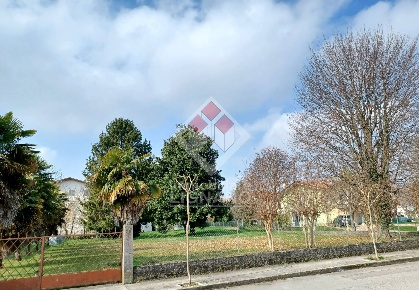 Foto Terreno residenziale in Via Moross, Ronchis di 870 m² in vendita