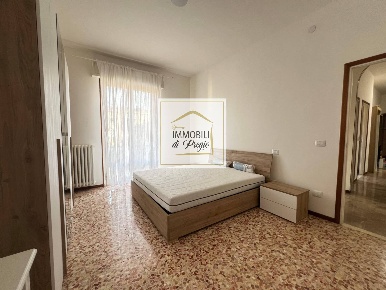 Foto Stanza in Via Montanara, Parma Montanara - Cinghio di 115 m²