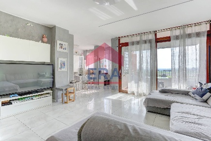 Foto Appartamento in viale delle Arti 11, Pomezia Santa Palomba di 98 m²