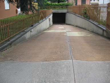 Foto Posti auto in via silvio pellico 22/24, Monza Buonarroti di 100 m²