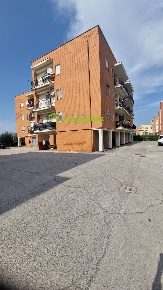 Foto Appartamento in VIA FILIPPO DE LUCA SNC, Cisterna di Latina di 130 m²