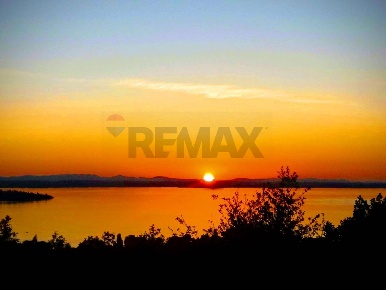 Foto Casa indipendente a Magione San Feliciano di 145 m² con 4 locali