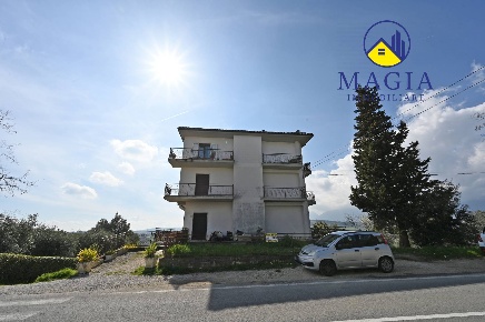 Foto Appartamento a Maltignano Centro di 112 m² con 4 locali in vendita