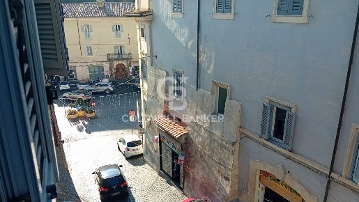 Foto Appartamento in Via Solferino, Ronciglione Centro di 65 m² in vendita