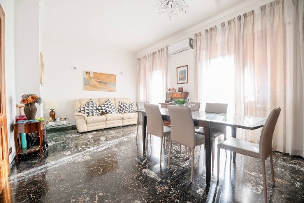 Foto Appartamento in via Nino Bixio 62, Monterotondo Centro di 140 m²