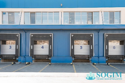 Foto Capannone industriale a Parma Parco Ducale - Oltretorrente di 14000 m²