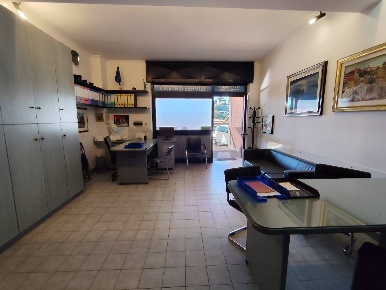 Foto Locale commerciale in Via Della Giustiniana 204, Roma Prima Porta