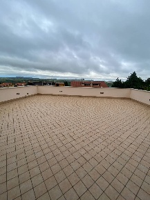 Foto Appartamento in via montecoccio 6, Spinetoli di 310 m² con 6 locali