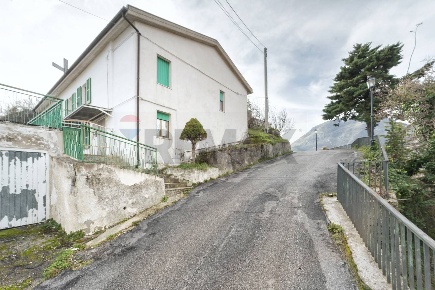 Foto Casa indipendente in via del belvedere, Villa Celiera di 200 m²