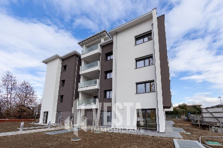 Foto Appartamento in Via Leopardi, Seriate di 110 m² con 4 locali