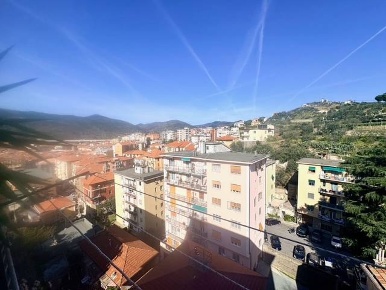 Foto Appartamento in VIA CORRIDONI, Savona di 65 m² con 3 locali in vendita