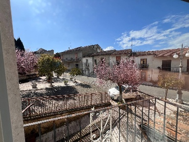 Foto Appartamento in via Cappella 116, Pesco Sannita di 140 m² con 5 locali