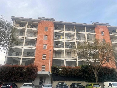 Foto Appartamento in Lidia de Grada, Rozzano di 90 m² con 3 locali