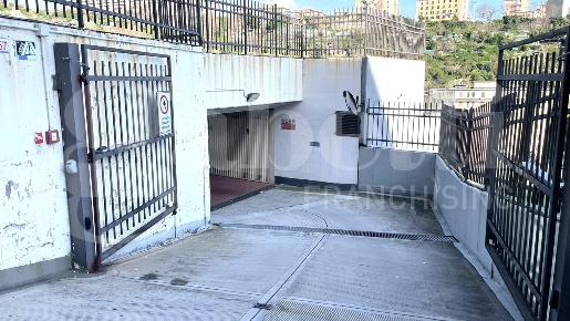 Foto Box in Via MANFREDO FANTI 67R, Genova Sampierdarena di 15 m²