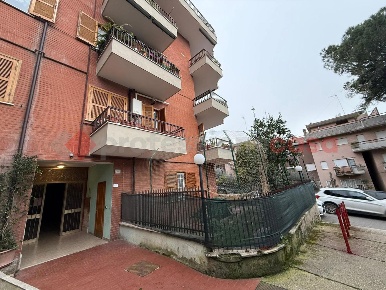 Foto Appartamento in Via Rodolfo Lanciani 24, Tivoli Tivoli Alta di 110 m²