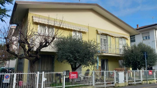 Foto Appartamento in Via Giuseppe Piazzi 10, Rimini Bellariva di 170 m²