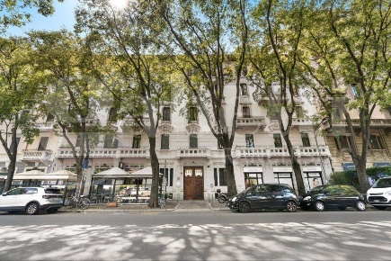 Foto Negozio in Via Cadore 6, Milano Cadore di 35 m² con 2 locali