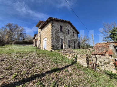 Foto Appartamento in Via Nerbisci 0, Gubbio di 95 m² con 4 locali