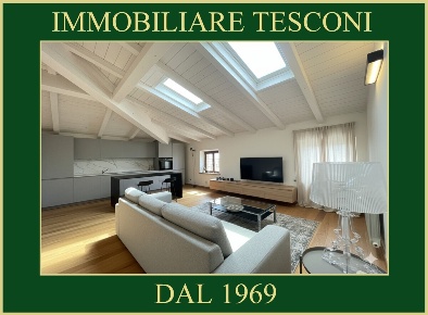 Foto Appartamento in VIA VERSILIA 103, Pietrasanta di 80 m² con 5 locali