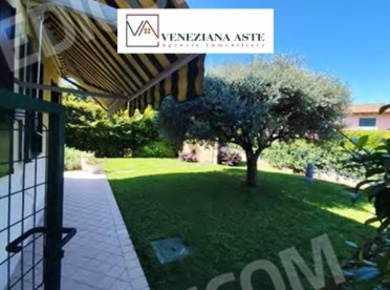 Foto Appartamento in Via IV Novembre, Roncade Vallio di 71 m² con 3 locali