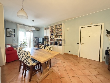 Foto Appartamento in Via Degli Alpini 34, Modena San Damaso di 129 m²