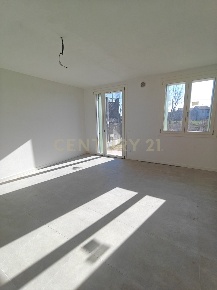 Foto Appartamento in Via Toffanelle Nuove, Verona di 96 m² con 4 locali