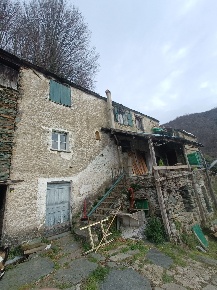 Foto Casa indipendente in Via Gino Pellegrini 10, Varazze Alpicella