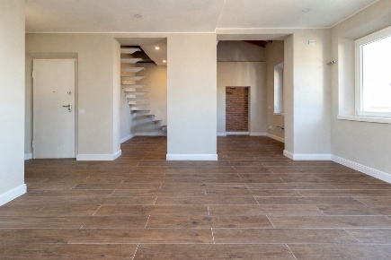 Foto Appartamento in Via Barsanti 70, Seravezza di 116 m² con 5 locali