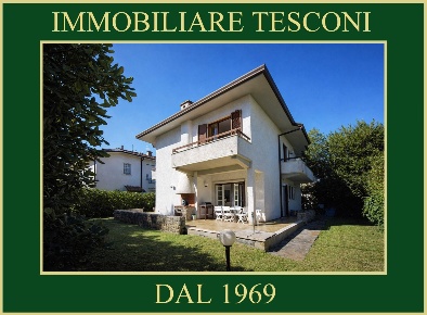 Foto Casa indipendente in via don bosco 98, Pietrasanta Lido di Camaiore