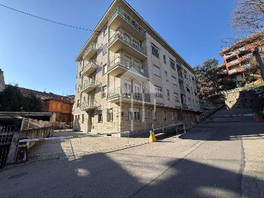 Foto Appartamento in Via Bigatti 12, Asti Corso Dante di 155 m² in vendita