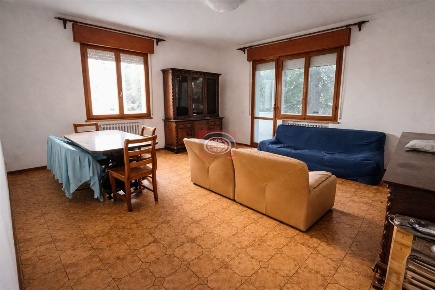 Foto Appartamento a Cesena Centro Urbano di 149 m² con 5 locali in vendita